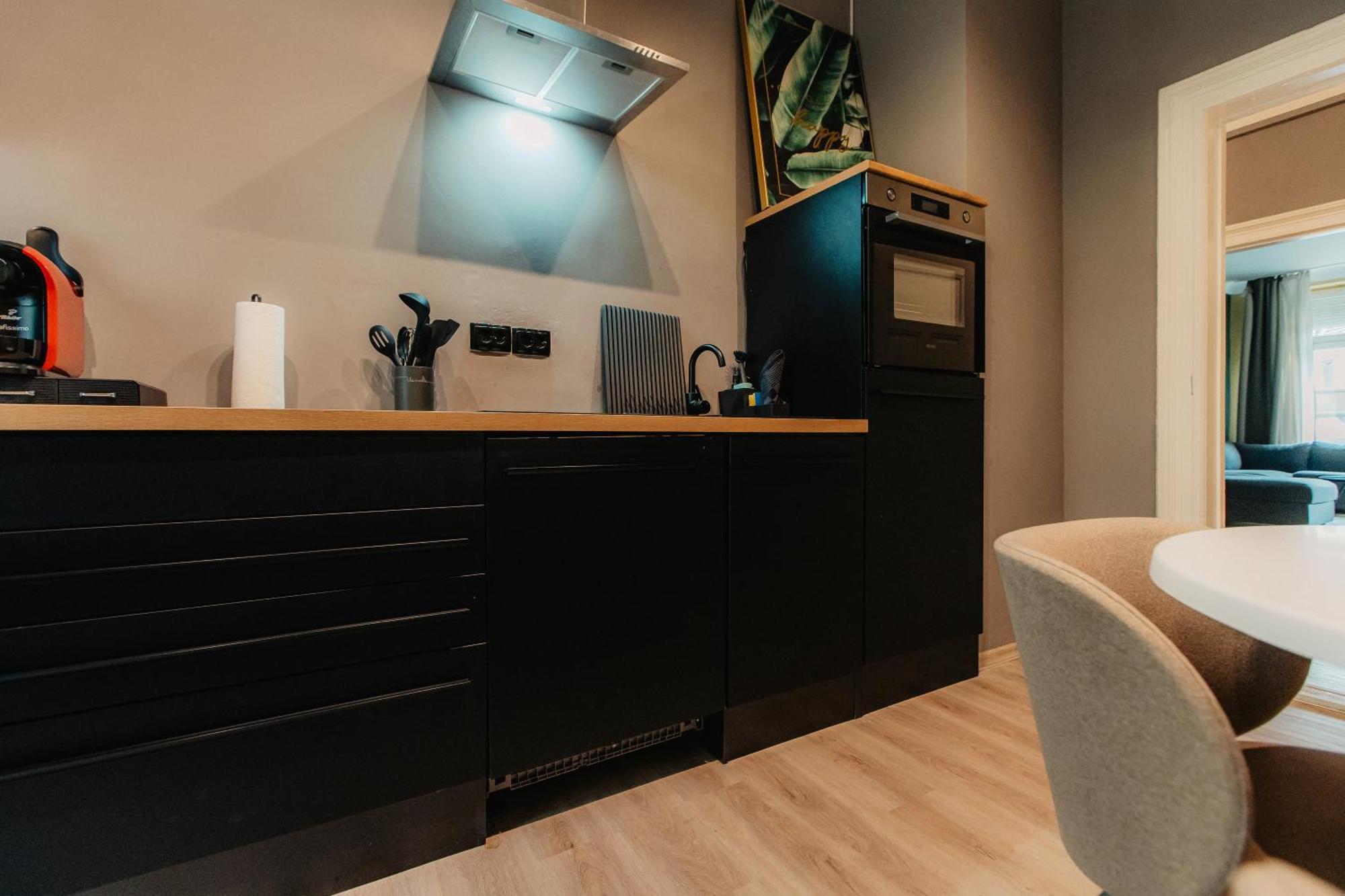 Luga Homes - Stadthaus Aparthotel 3*